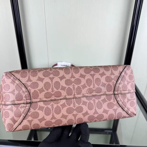 Coach Cherry PrintCitta Tote Bag. Size: 33*29*16cm - Picture 5 of 9